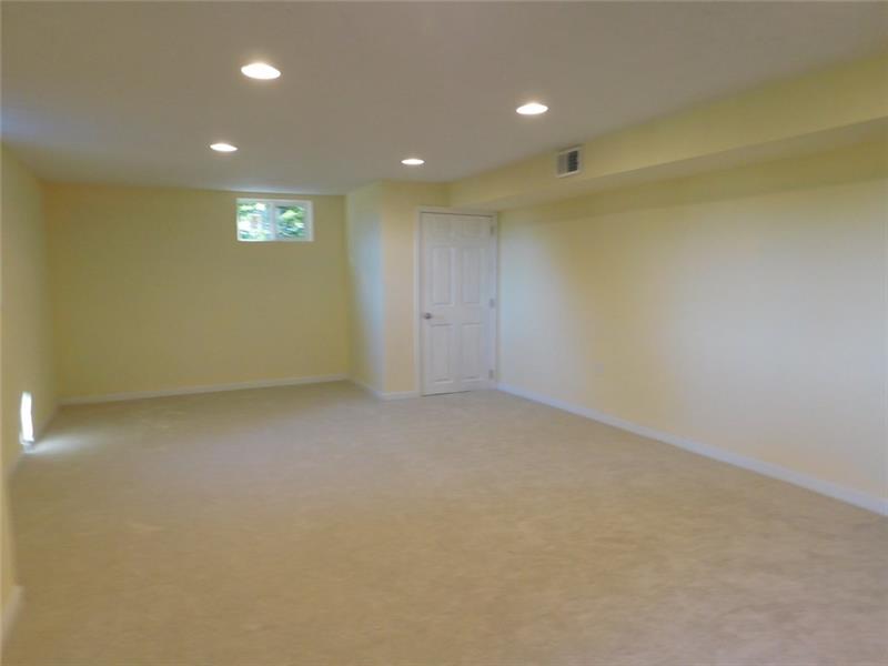 820 Muir Road Ligonier, PA 15658 - Photo 16 of 24 Family Room