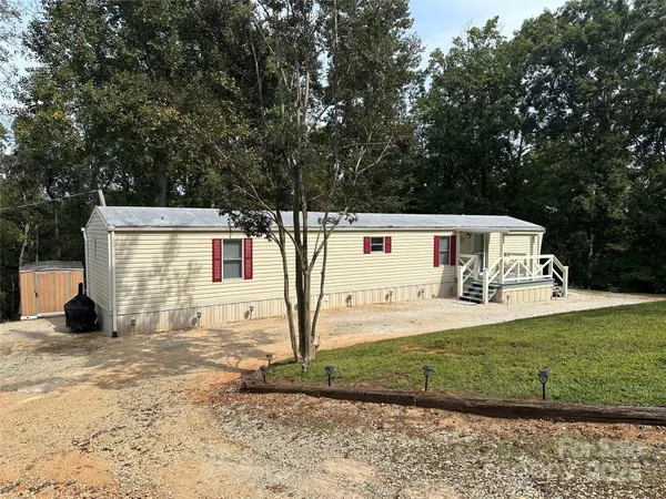 $179,900 | 325 Griggs Road, Old Fort, NC 28762