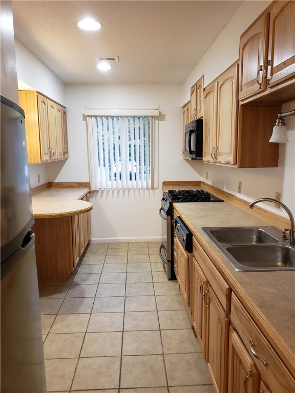 511 Child Street, Unit 602 Warren, RI 02885 - Photo 14 of 27 Gallery Image 14