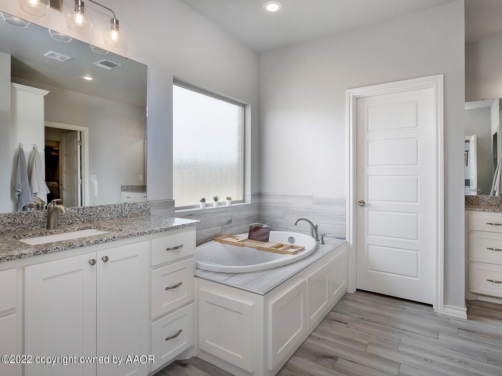 19201 Legacy Ranch Road Amarillo, TX 79124 - Photo 17 of 34 017_Master Bathroom