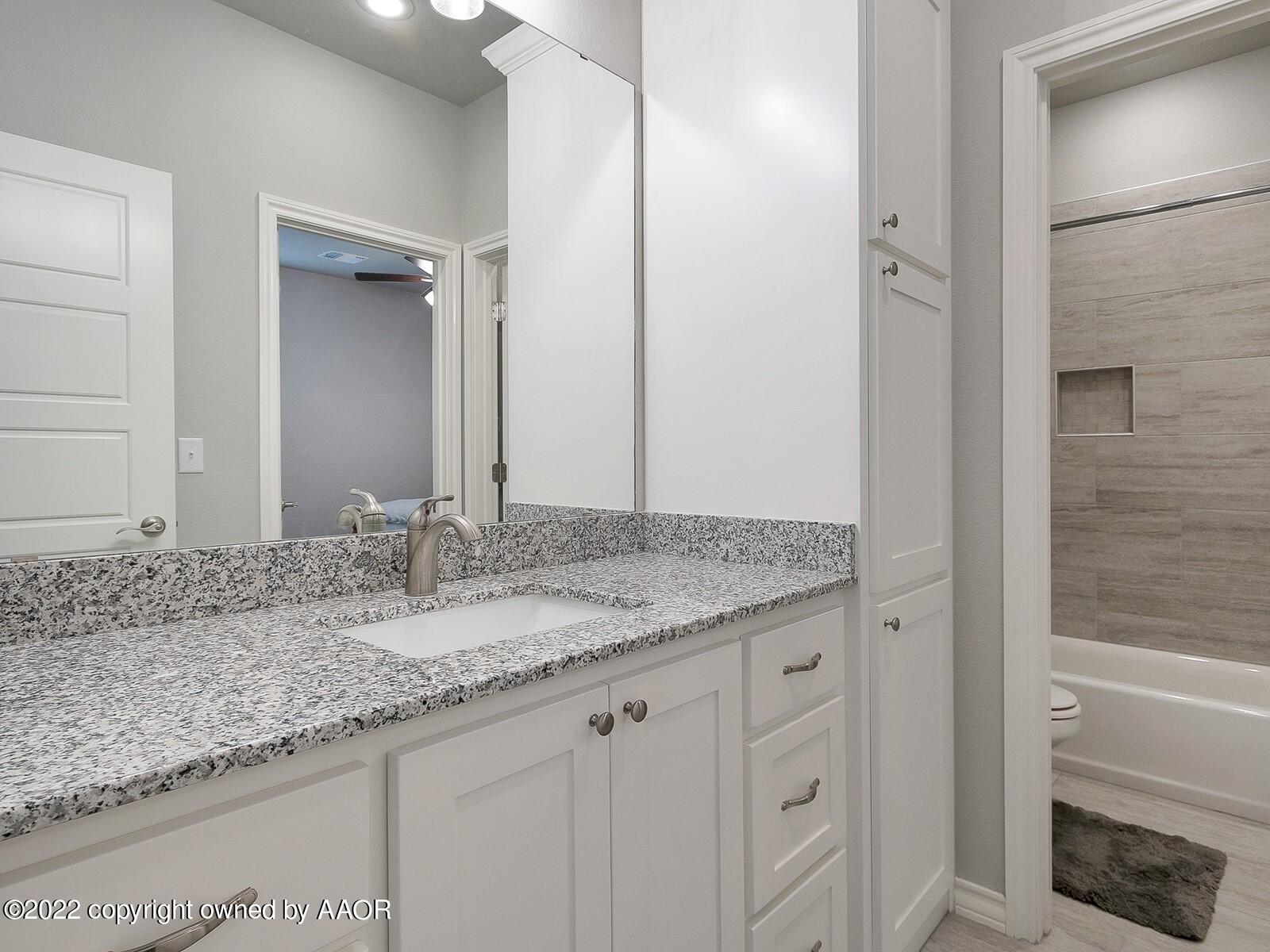 19201 Legacy Ranch Road Amarillo, TX 79124 - Photo 22 of 34 022_Bathroom 2
