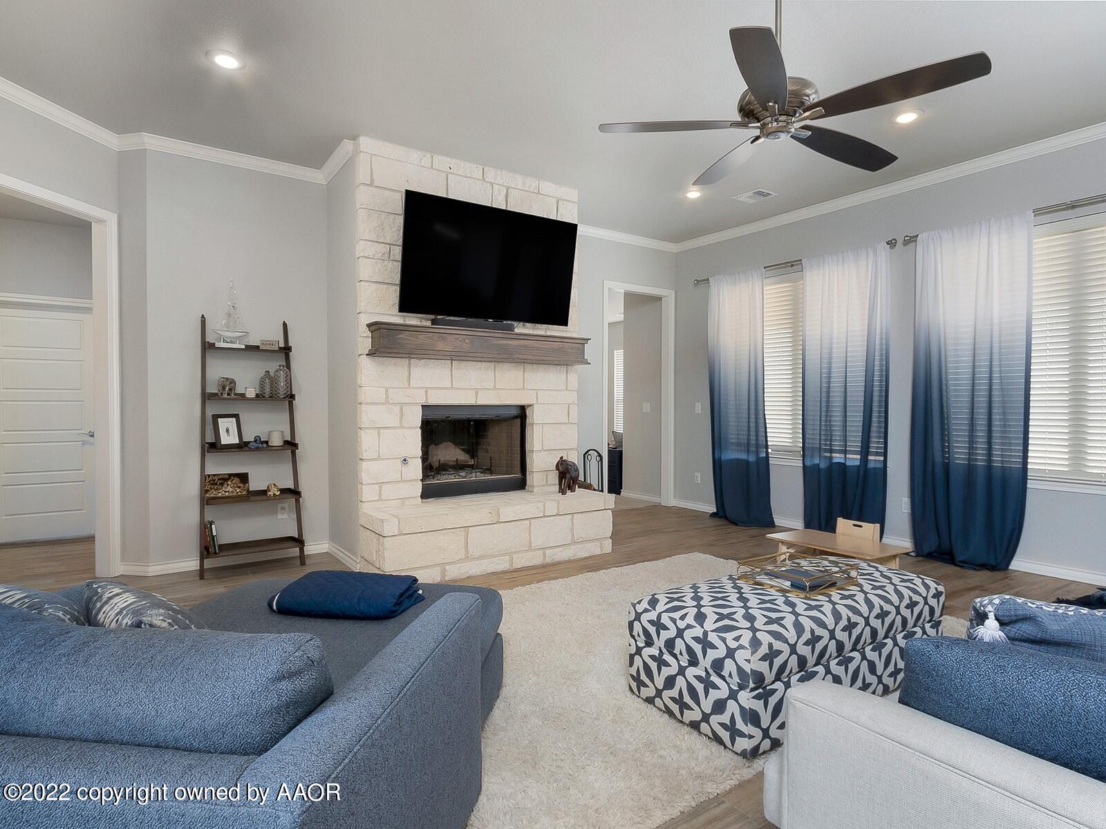 19201 Legacy Ranch Road Amarillo, TX 79124 - Photo 6 of 34 006_Living Room
