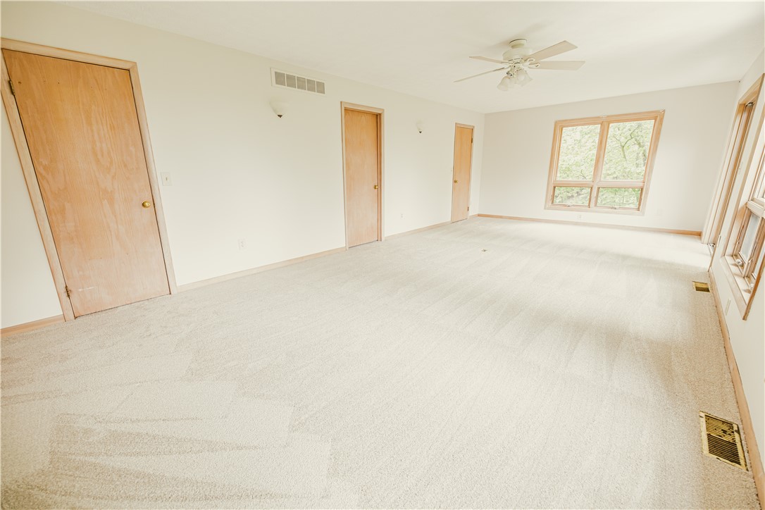 243 Inspiration Point Road Webster, NY 14580 - Photo 33 of 44