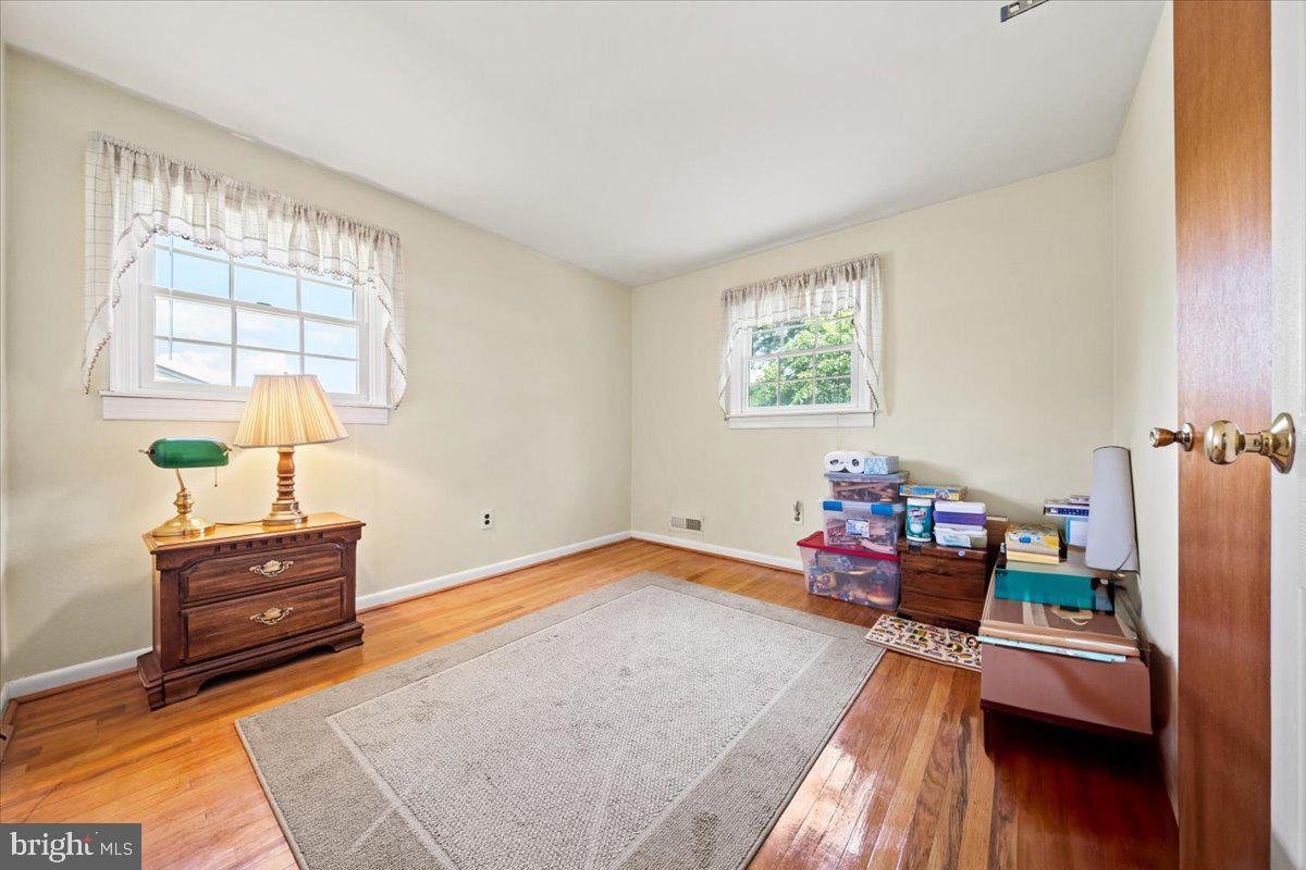 5 Everington Road Marlton, NJ 08053 - Photo 33 of 45 a living room with furniture and a window