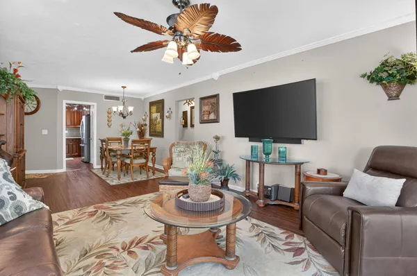 $2,500 | 6 Garden Street, Unit 201P, Tequesta, FL 33469