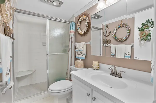 $2,500 | 6 Garden Street, Unit 201P, Tequesta, FL 33469