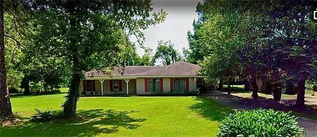 $225,750 | 3882-3904 Highway 452, Marksville, LA 71351