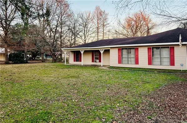 $225,750 | 3882-3904 Highway 452, Marksville, LA 71351