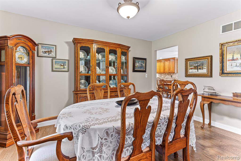 27777 Grix Road New Boston, MI 48164 - Photo 28 of 53 Gallery Image 28