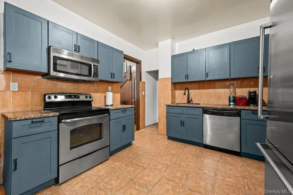 $5,000 | 3121 Sedgwick Avenue | Kingsbridge Heights