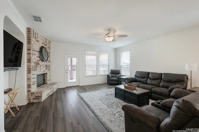 $3,350 | 15015 Tethys Way, San Antonio, TX 78245