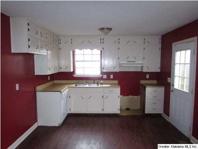5867 Pendleton Circle Pinson, AL 35126 - Photo 2 of 17