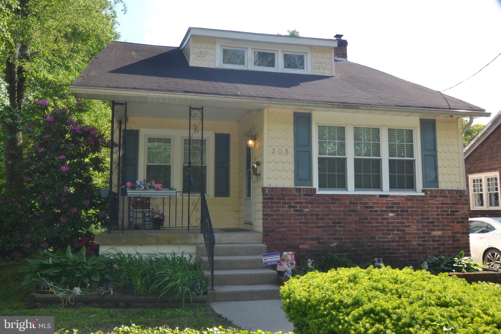 208 Berlin Road North Lindenwold, NJ 08021 - Photo 1 of 25