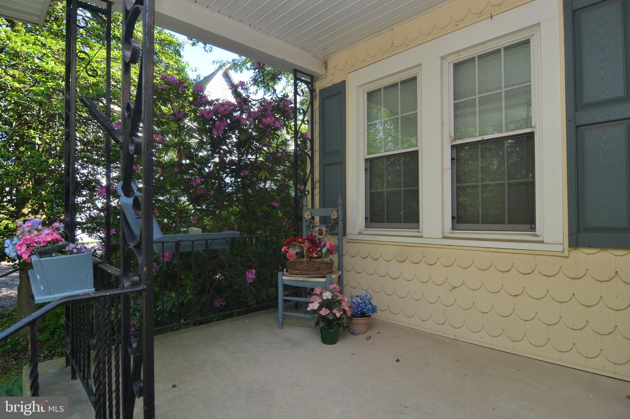 208 Berlin Road North Lindenwold, NJ 08021 - Photo 3 of 25