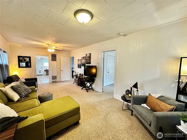 $299,900 | 303 South Buckner Street, Centralia, WA 98531