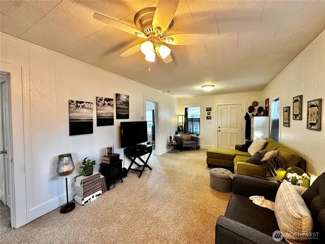 $299,900 | 303 South Buckner Street, Centralia, WA 98531