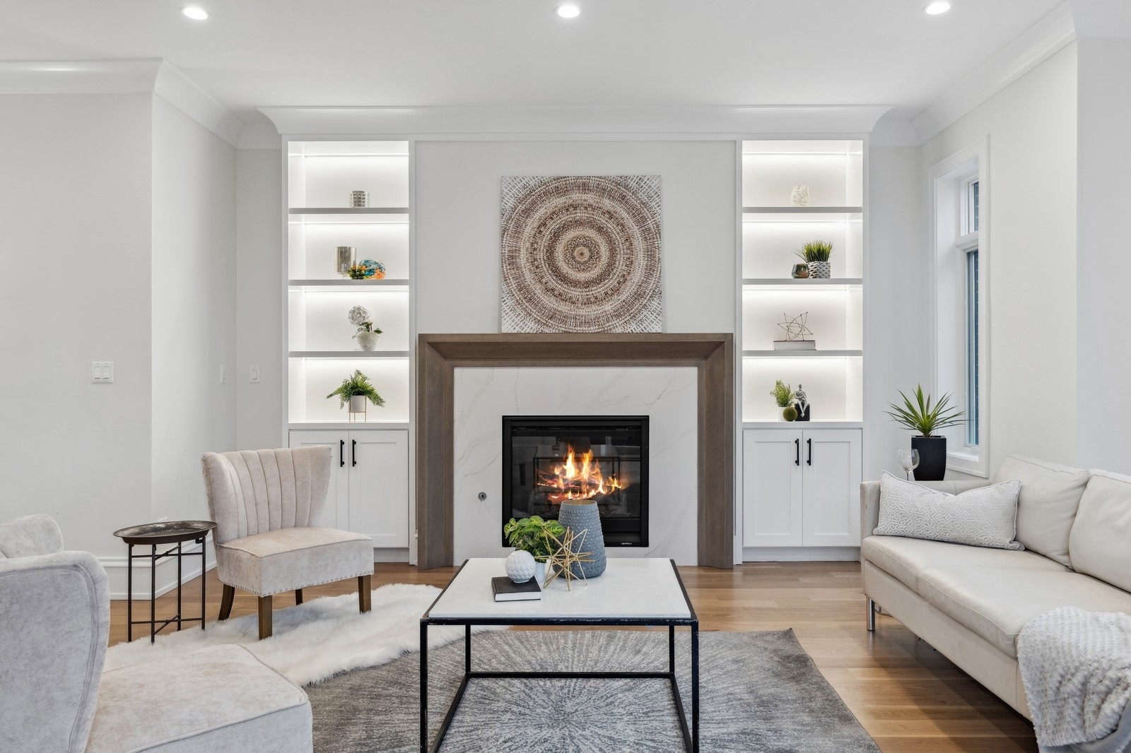 1511 West Byron Street, Unit 2 Chicago, IL 60613 - Photo 4 of 21 a living room with furniture and a fireplace