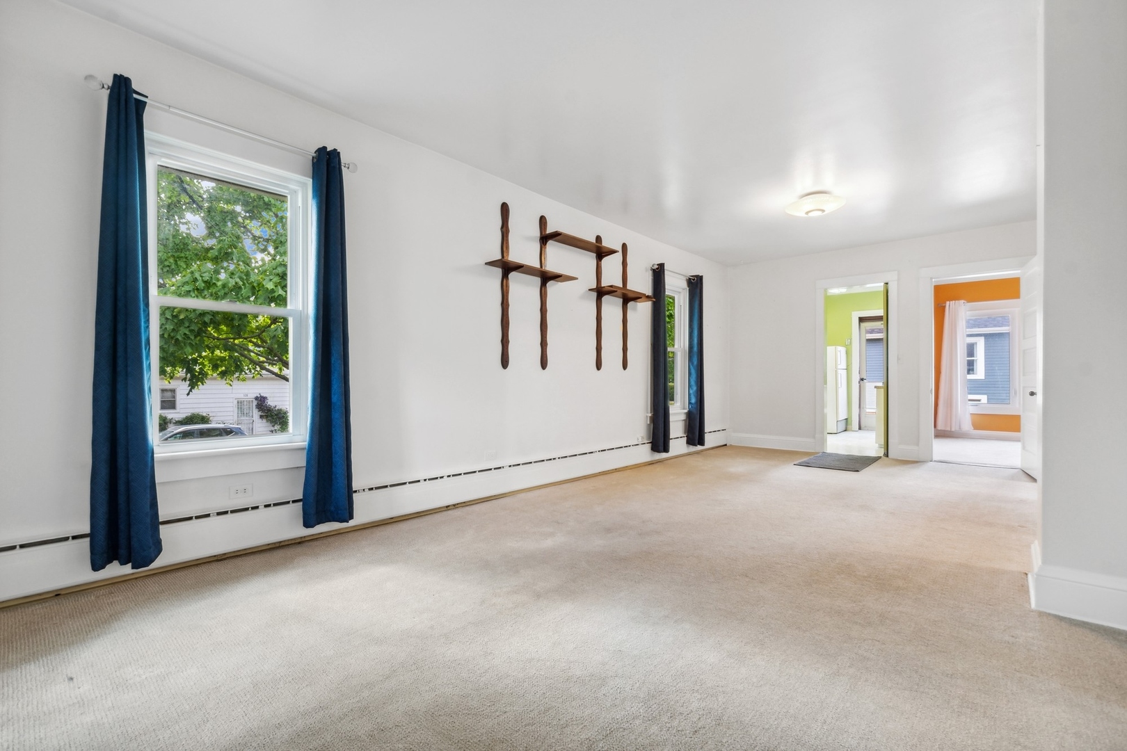 320 Prairie Avenue Highwood, IL 60040 - Photo 3 of 14 a view of an empty room with glass door