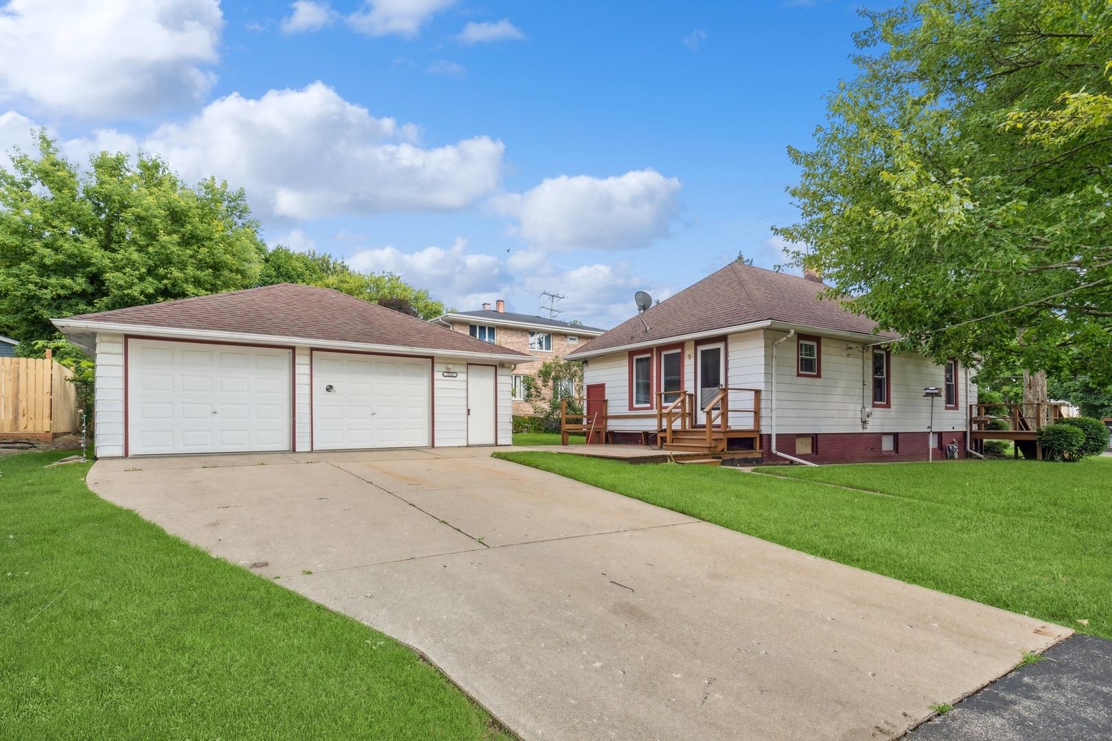 320 Prairie Avenue Highwood, IL 60040 - Photo 10 of 14 a view of a house with a yard and large tree