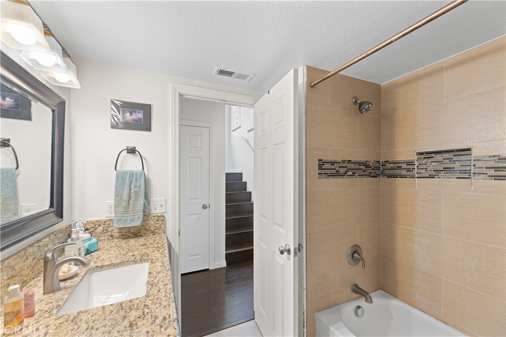 121 La Ronda San Clemente, CA 92672 - Photo 21 of 75 A Hall Bath