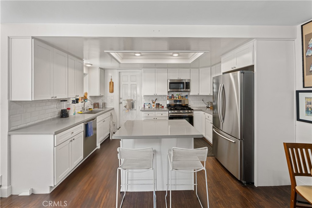 121 La Ronda San Clemente, CA 92672 - Photo 44 of 75 B Kitchen