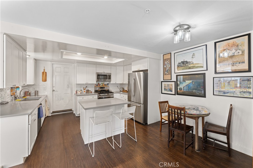 121 La Ronda San Clemente, CA 92672 - Photo 45 of 75 B Kitchen