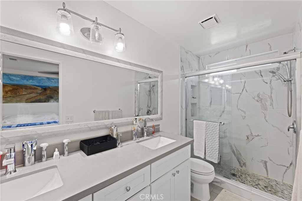 121 La Ronda San Clemente, CA 92672 - Photo 65 of 75 B Primary Bathroom