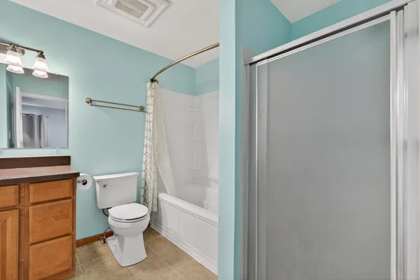 $300,000 | 3-s082 Timber Drive, Unit 7B, Warrenville, IL 60555