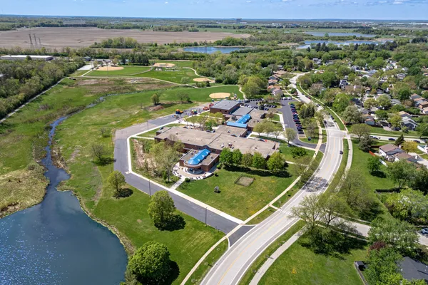 $300,000 | 3-s082 Timber Drive, Unit 7B, Warrenville, IL 60555