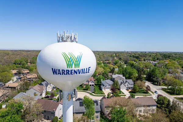 $300,000 | 3-s082 Timber Drive, Unit 7B, Warrenville, IL 60555