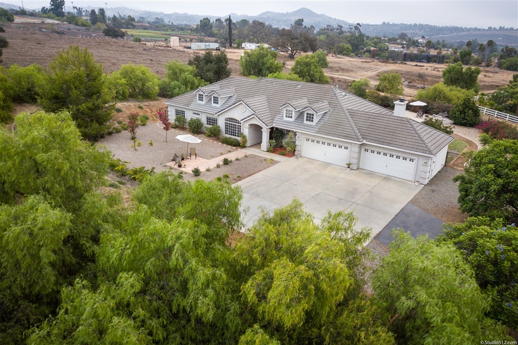 31241 Rivoli Road Valley Center, CA 92082 - Photo 23 of 25