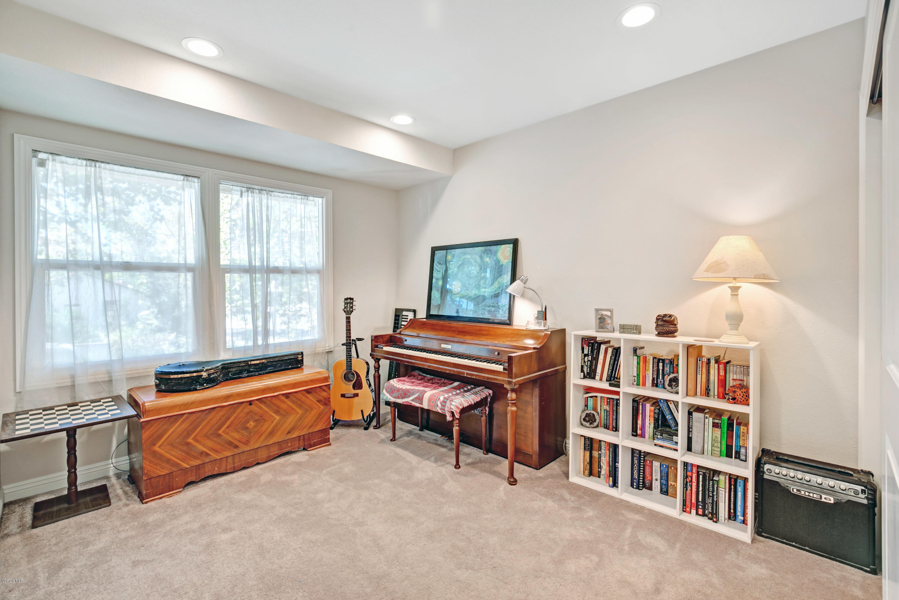 1039 Nonchalant Drive Simi Valley, CA 93065 - Photo 13 of 28 11