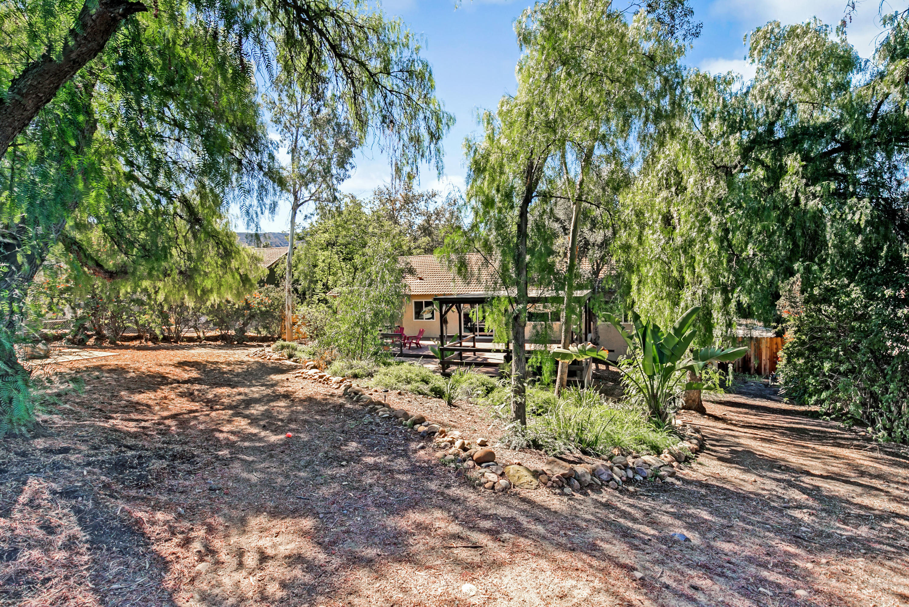 1039 Nonchalant Drive Simi Valley, CA 93065 - Photo 21 of 28 26