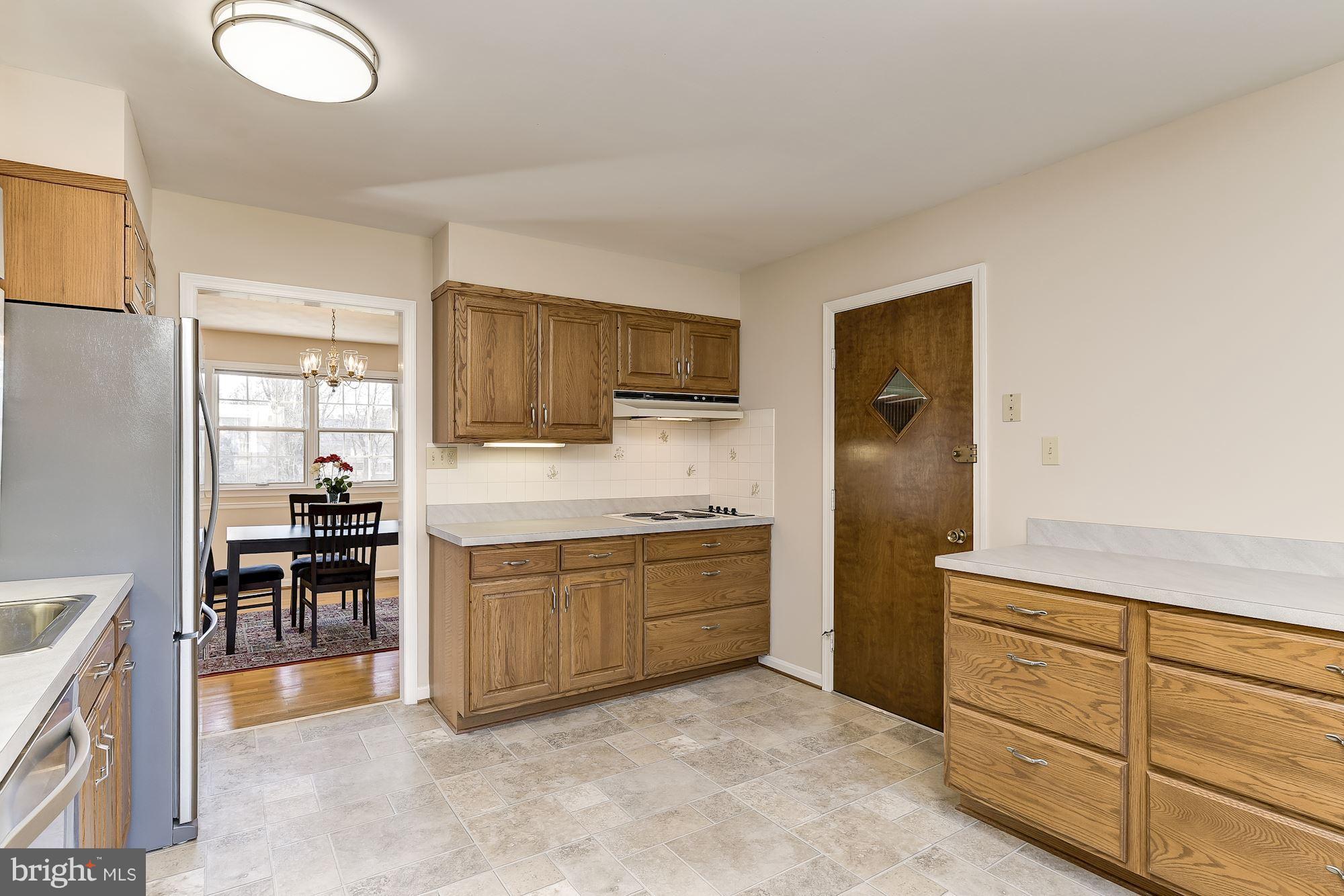 13449 Locksley Lane Silver Spring, MD 20904 - Photo 14 of 30 Kitchen