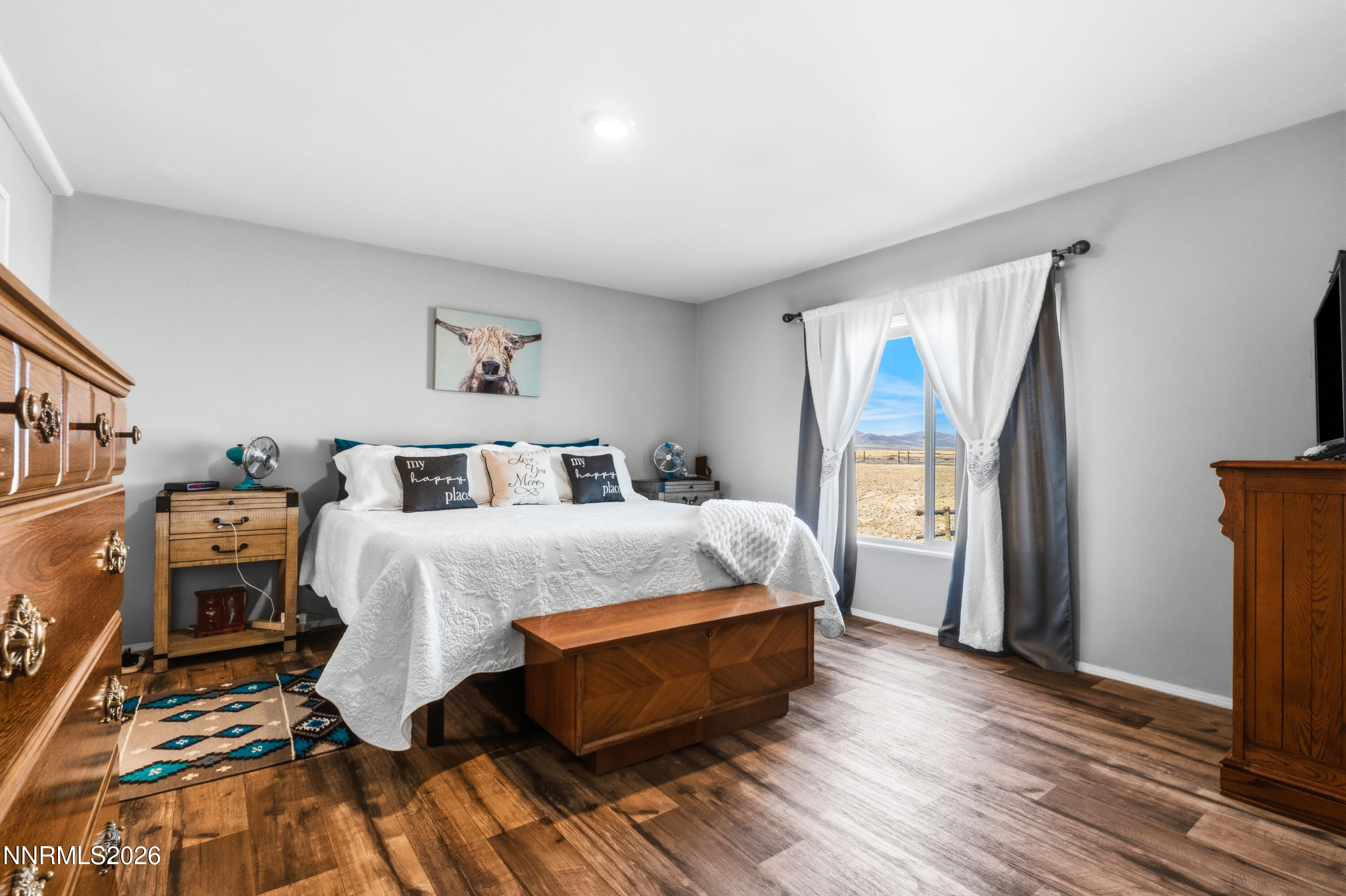 6900 Dutch Flat Road Winnemucca, NV 89445 - Photo 18 of 31 master bedroom