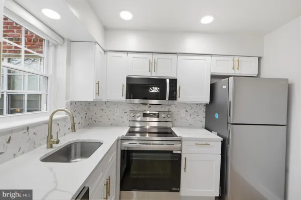 $299,000 | 2105 North Scott Street, Unit 79, Arlington, VA 22209