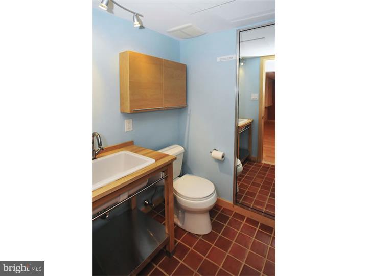 1042 Sorrel Road Huntingdon Valley, PA 19006 - Photo 19 of 25 Gallery Image 19