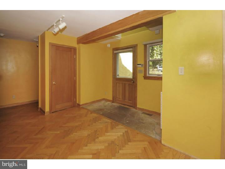 1042 Sorrel Road Huntingdon Valley, PA 19006 - Photo 3 of 25 Gallery Image 3