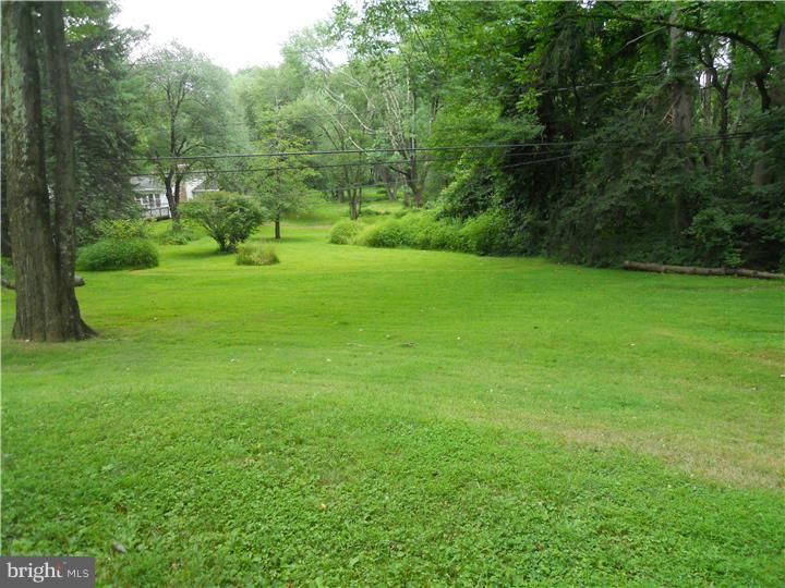 1042 Sorrel Road Huntingdon Valley, PA 19006 - Photo 25 of 25 Gallery Image 25