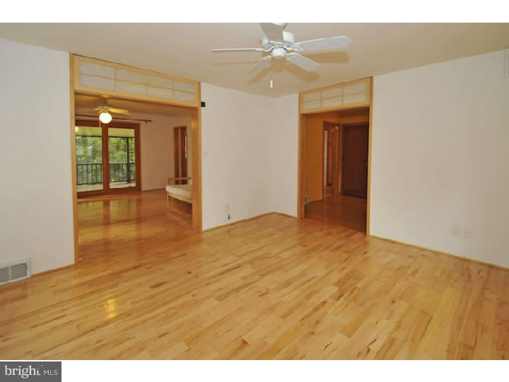 1042 Sorrel Road Huntingdon Valley, PA 19006 - Photo 5 of 25 Gallery Image 5