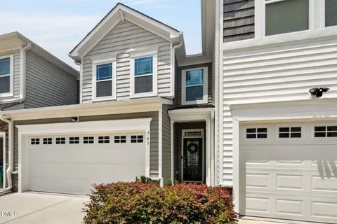 $329,900 | 743 Creekway Drive, Fuquay-Varina, NC 27526