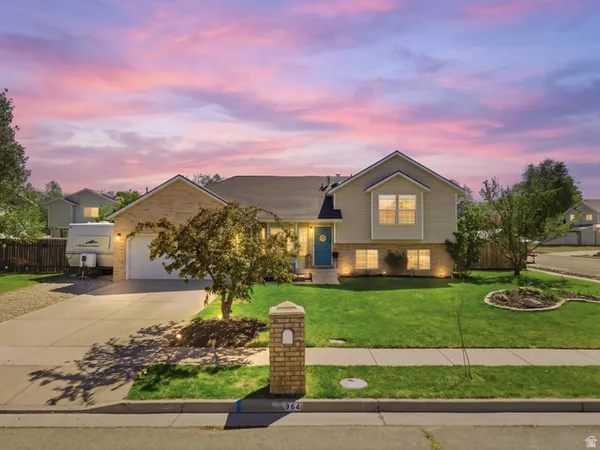 $539,900 | 964 North 575 West, Clinton, UT 84015