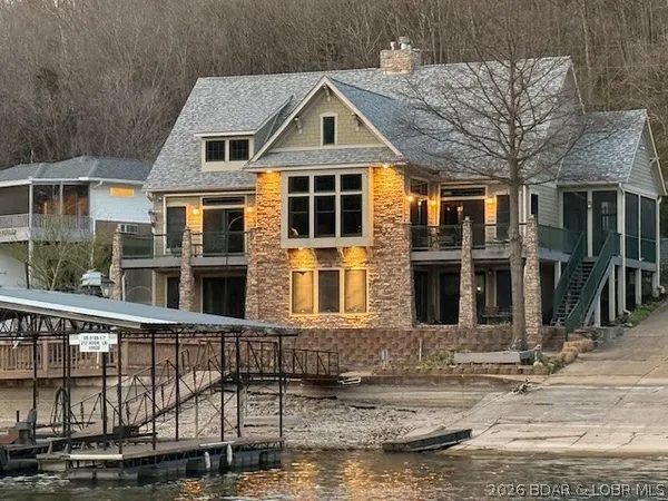 $925,000 | 212 Hook Lane, Camdenton, MO 65020