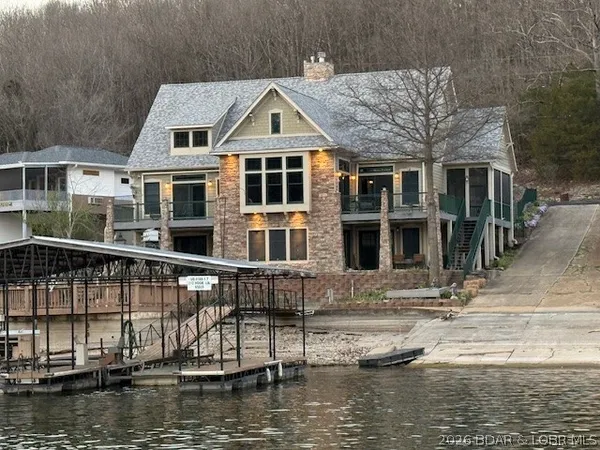 $925,000 | 212 Hook Lane, Camdenton, MO 65020