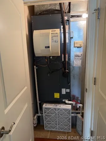 $925,000 | 212 Hook Lane, Camdenton, MO 65020