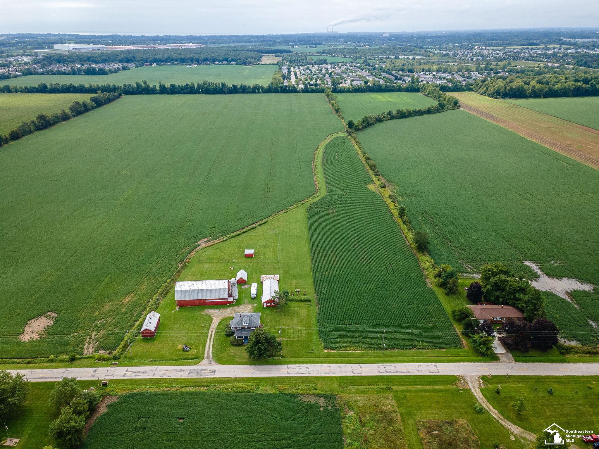2454 East Labo Road Carleton, MI 48117 - Photo 41 of 52 Gallery Image 41