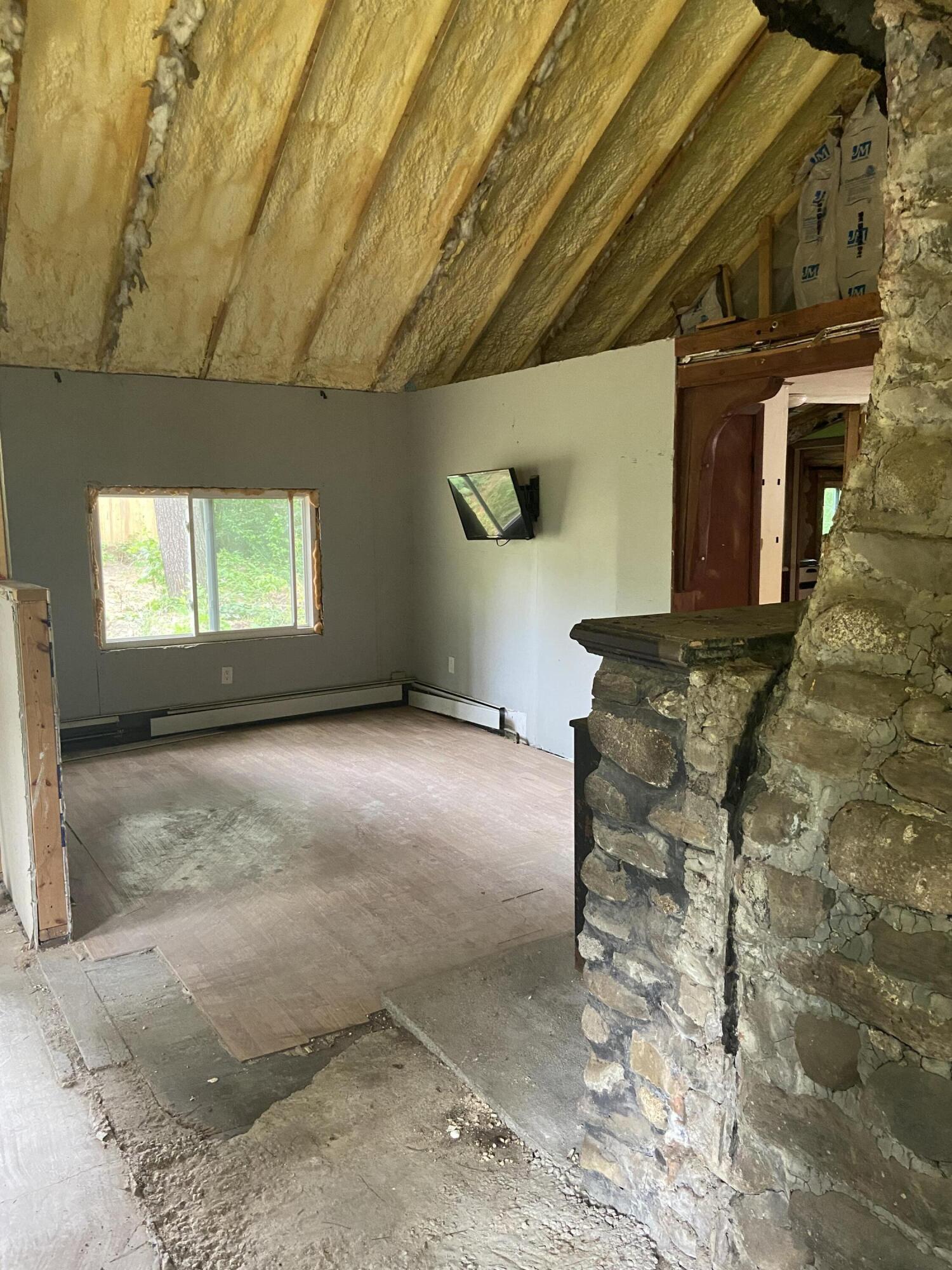 47 Coldbrook Road Hampden, ME 04444 - Photo 6 of 18 IMG-3771