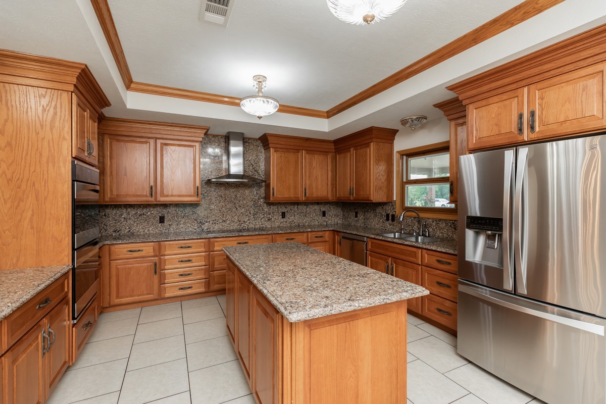 114 Holmes Road Lumberton, TX 77657 - Photo 9 of 35