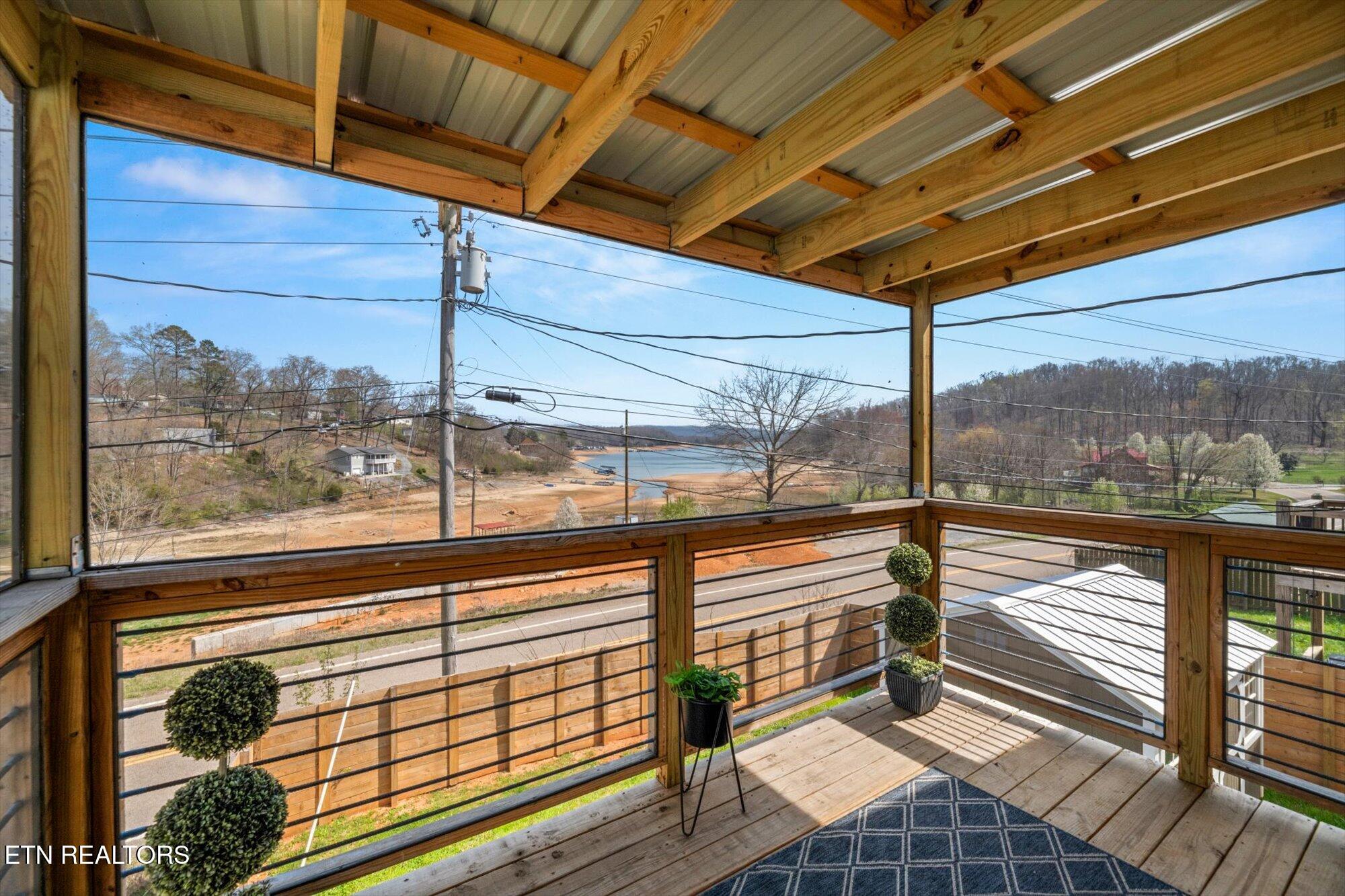 122 Roberts Ridge Rutledge, TN 37861 - Photo 20 of 33 20-122-Roberts-Ridge-Rutledge-TN-20