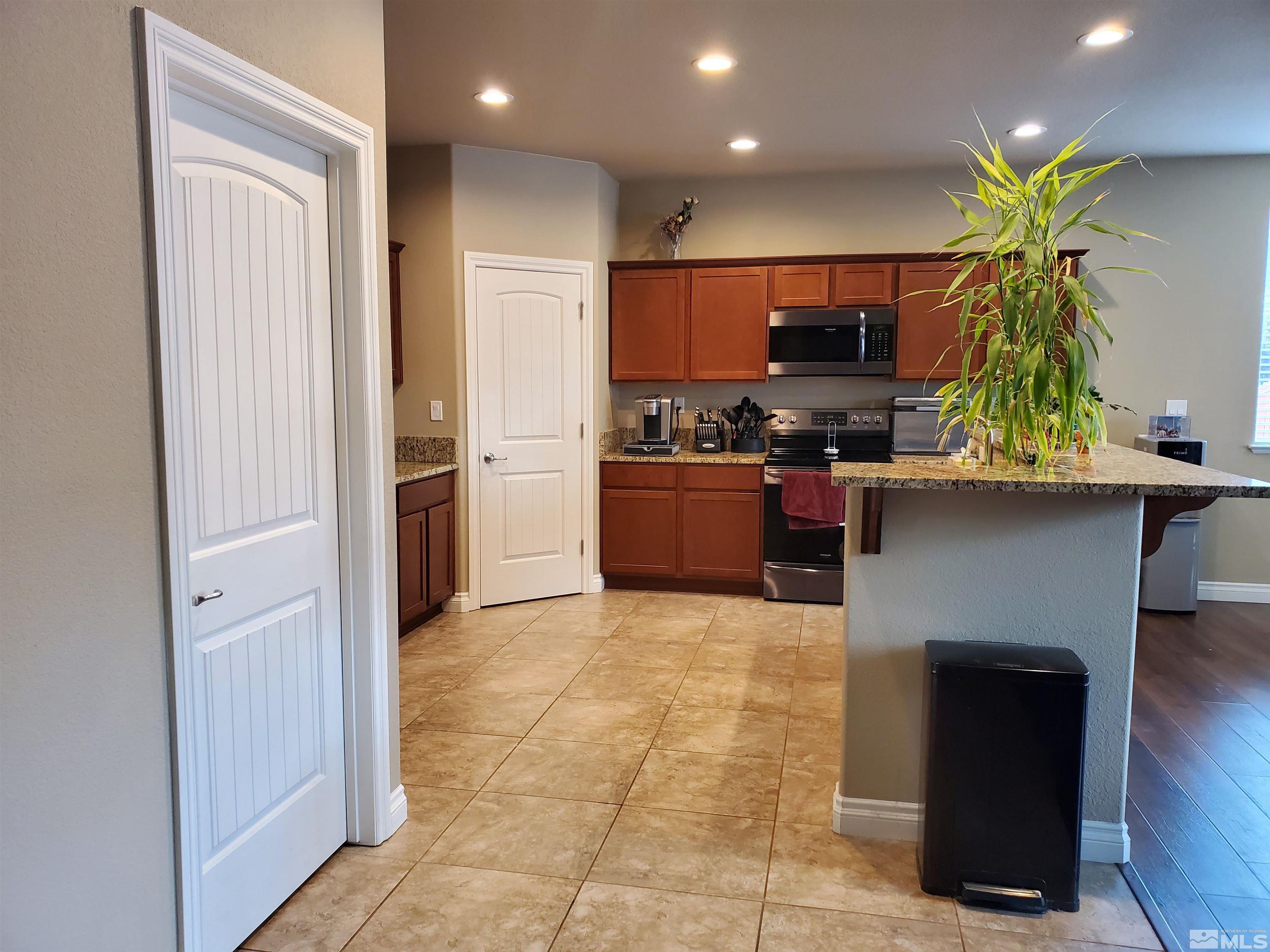 18639 Haskell Peak Court Reno, NV 89508 - Photo 6 of 27 Photo 6